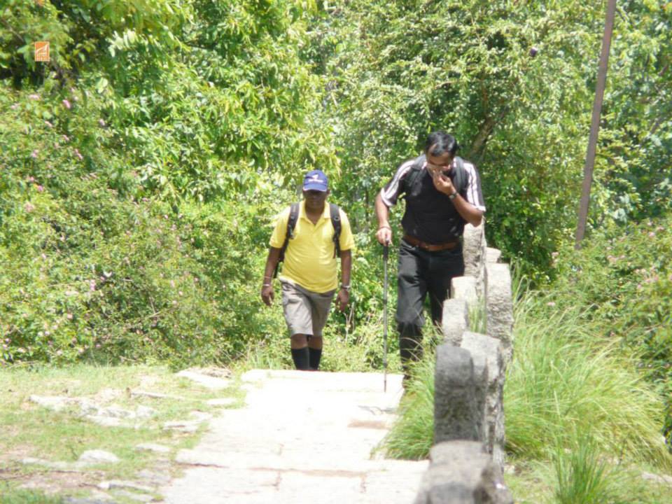 Siddarabetta nature admire day trekking from bengaluru