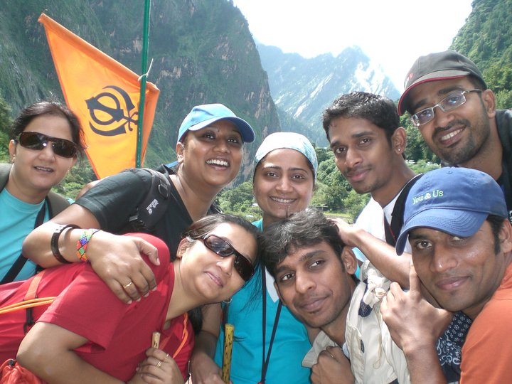 the trekking team of valley of flowers trekking nature admire bengaluru himalayan trekking